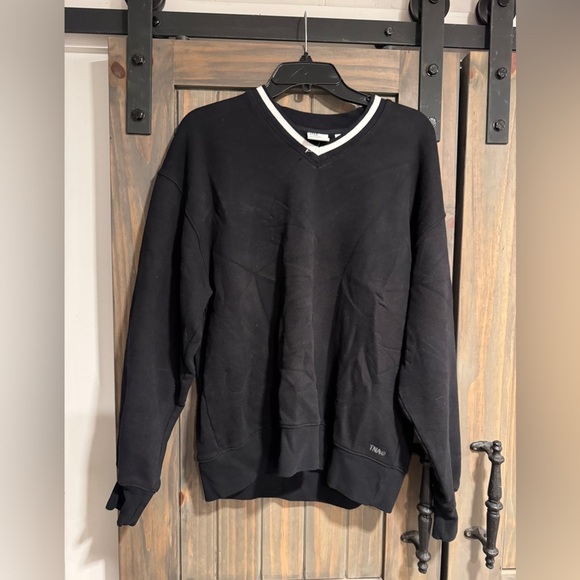 ARITZIA Black Pullover M - Picture 2 of 4
